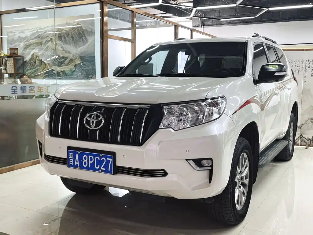 TOYOTA PRADO
