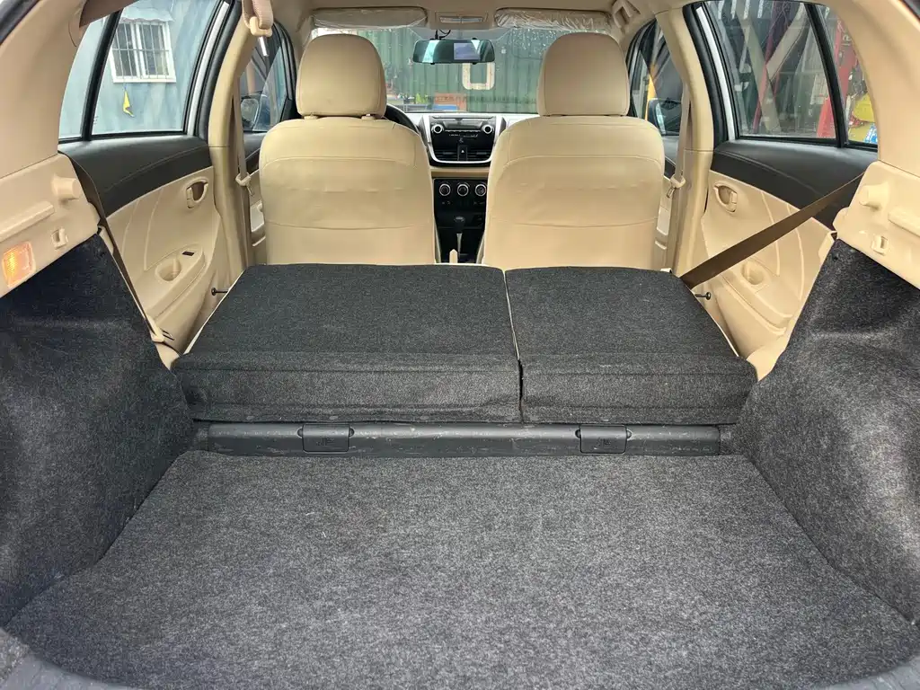 Toyota Vios FS — миниатюра 8