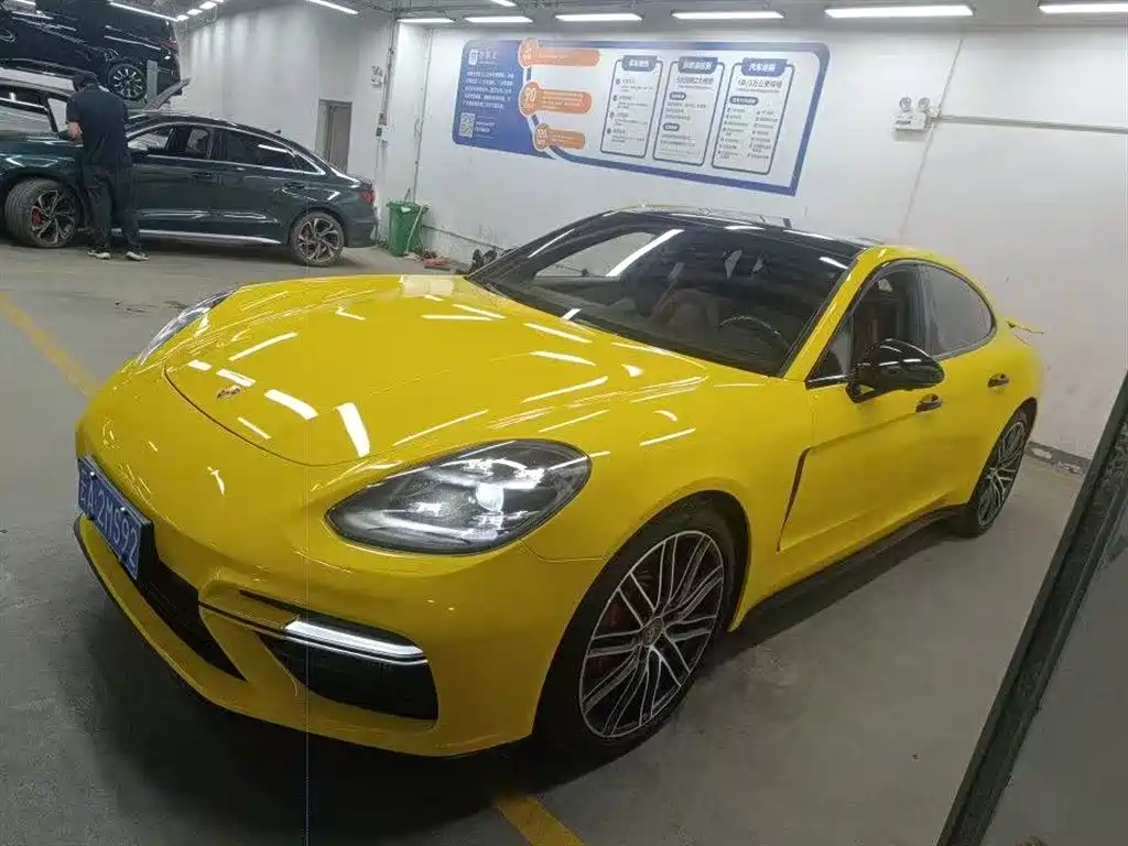 Porsche Panamera 2018