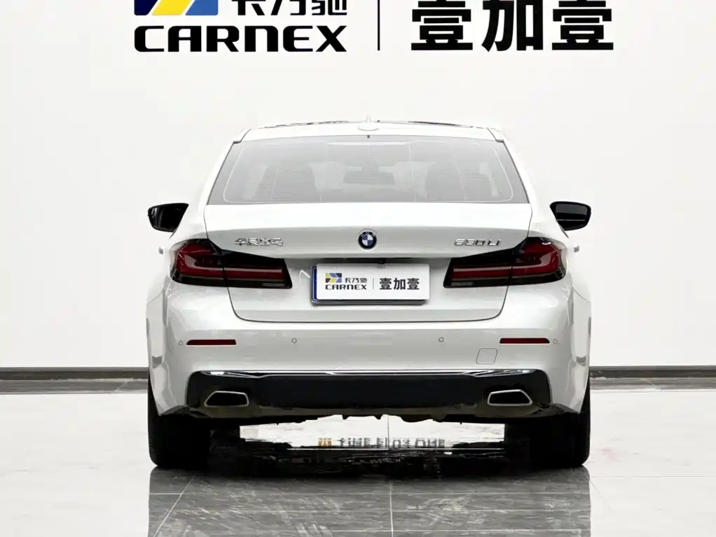 BMW 5 Series — миниатюра 5
