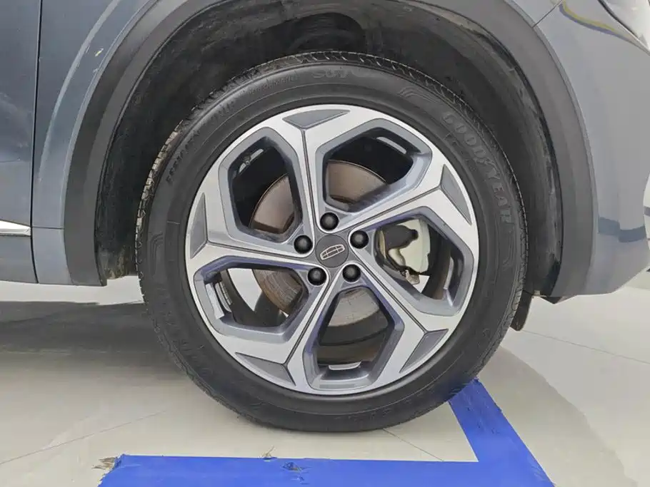 Geely Xingyue L — миниатюра 6