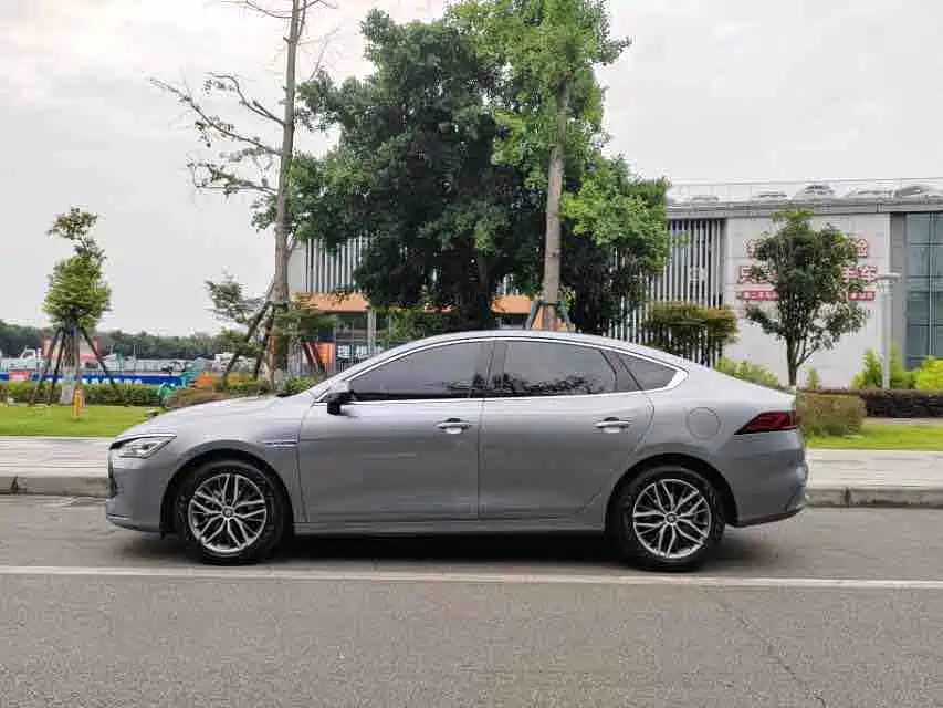 BYD Qin Plus PLUS 2023 Champion DM-i 55KM