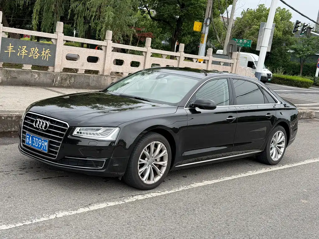 Audi A8 2016