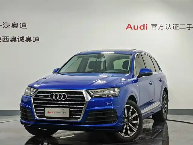 AUDI  Q7 2018