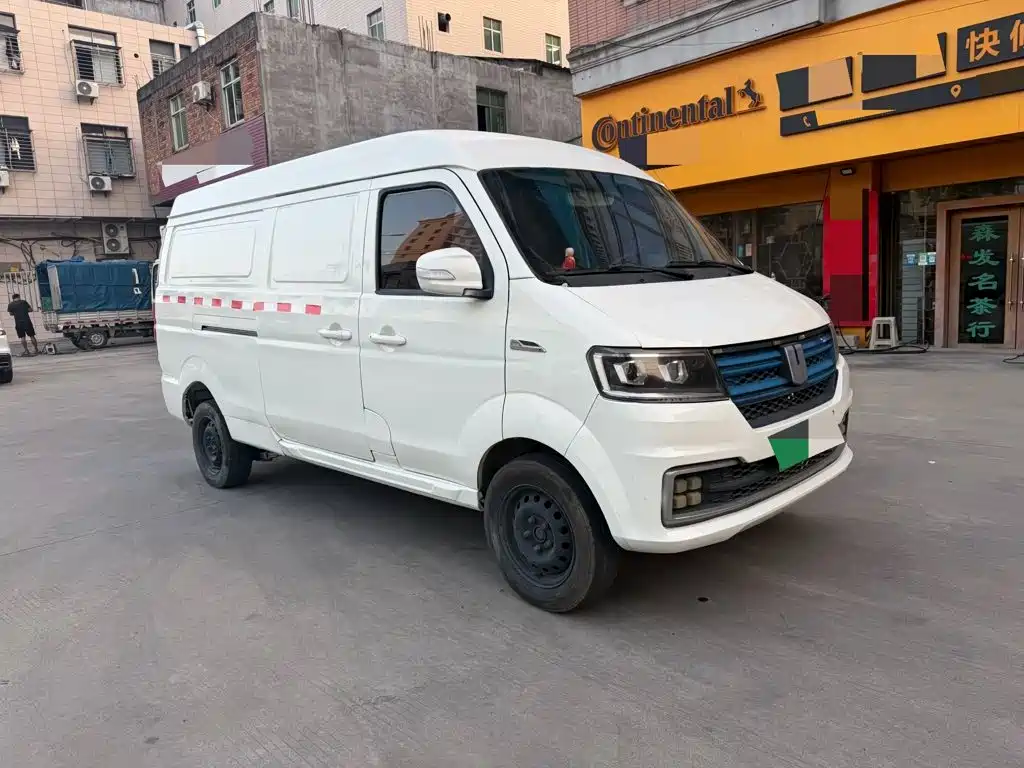 Yuan Cheng Yuan Cheng E5 — миниатюра 3