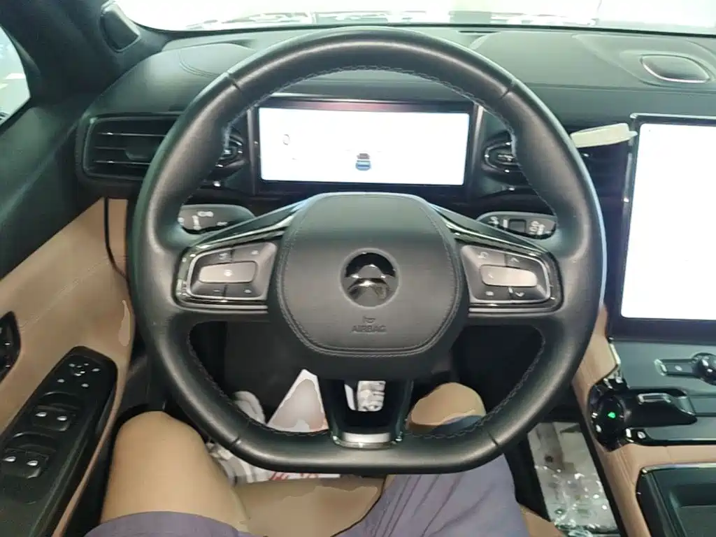 NIO ES6 — миниатюра 11