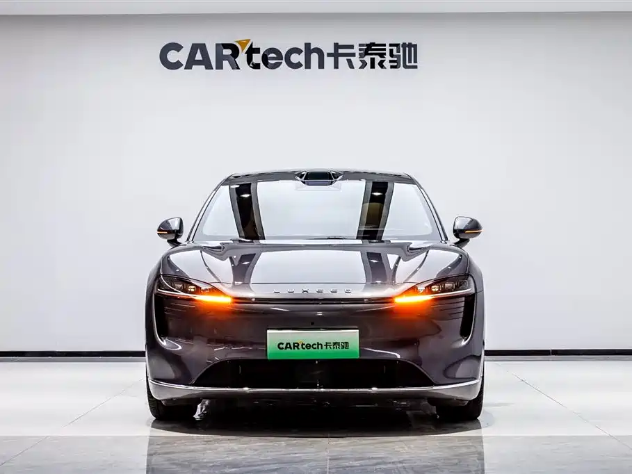 智界 Zhijie R7 2025