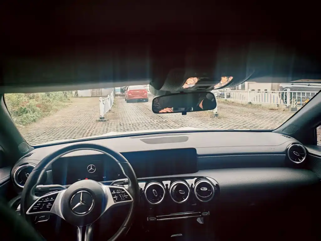 Mercedes-Benz A-Class — миниатюра 7
