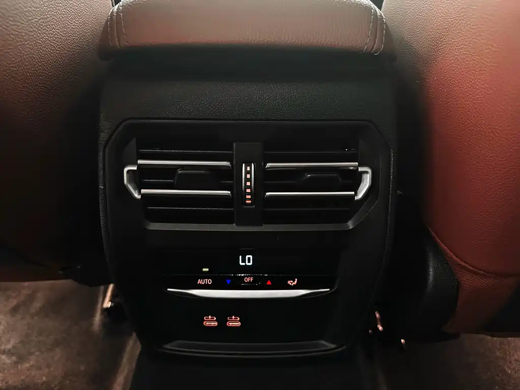 BMW 3 Series — миниатюра 17