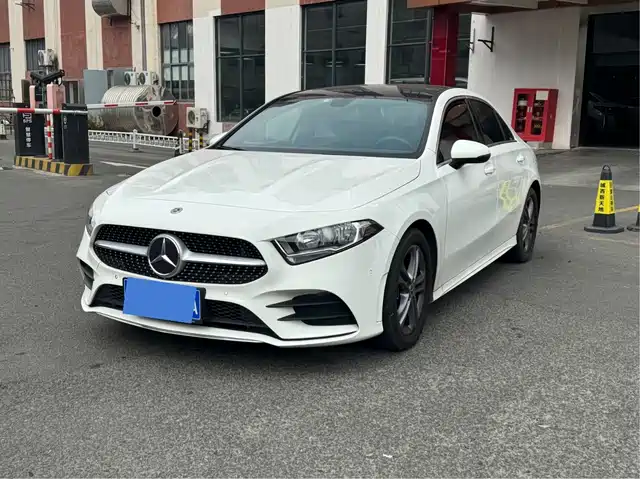 MERCEDES-BENZ A CLASS