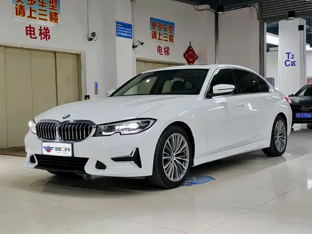 BMW 3 SERIES