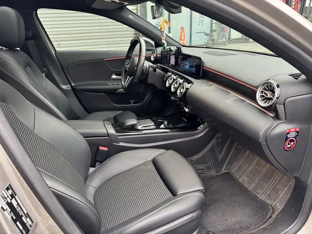Mercedes-Benz A-Class (Import) — миниатюра 15