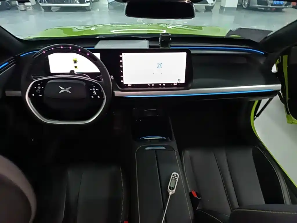 XPeng P7 — миниатюра 10