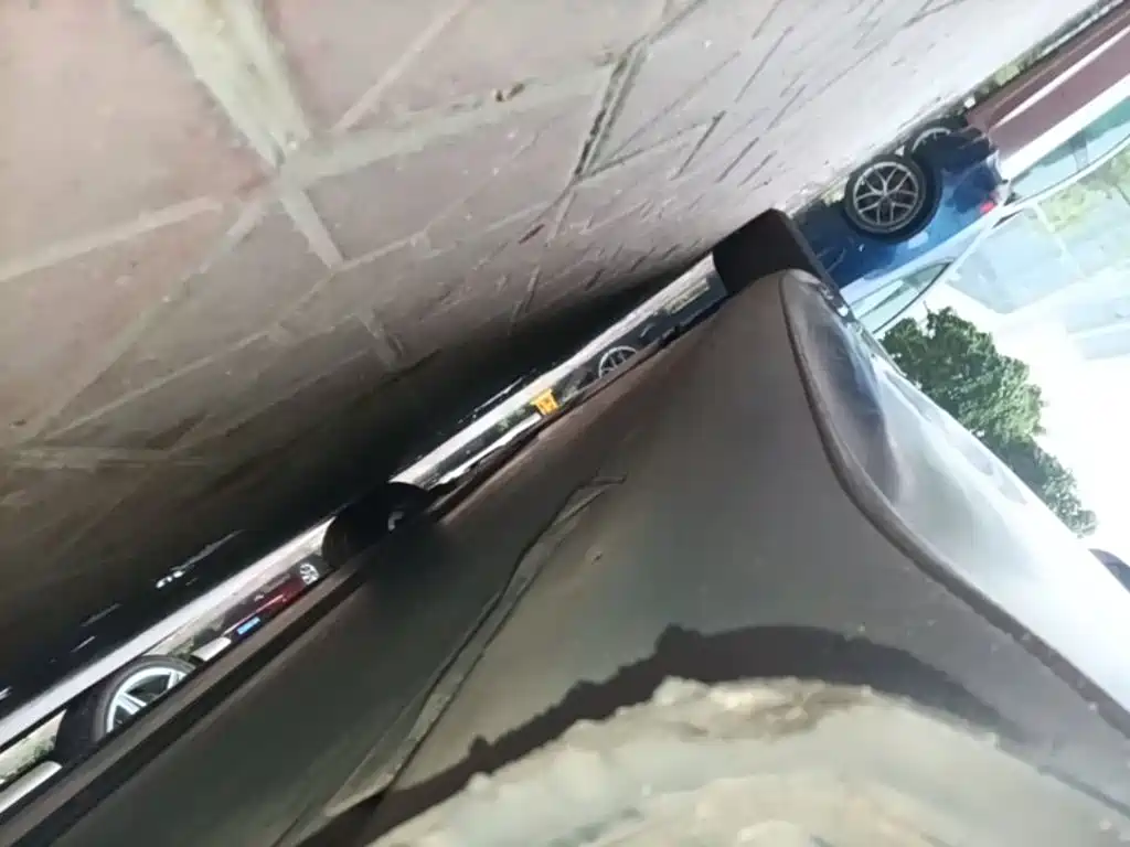 Tesla Model 3 — миниатюра 19