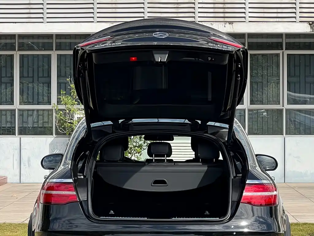 MERCEDES-BENZ GLC COUPE AMG