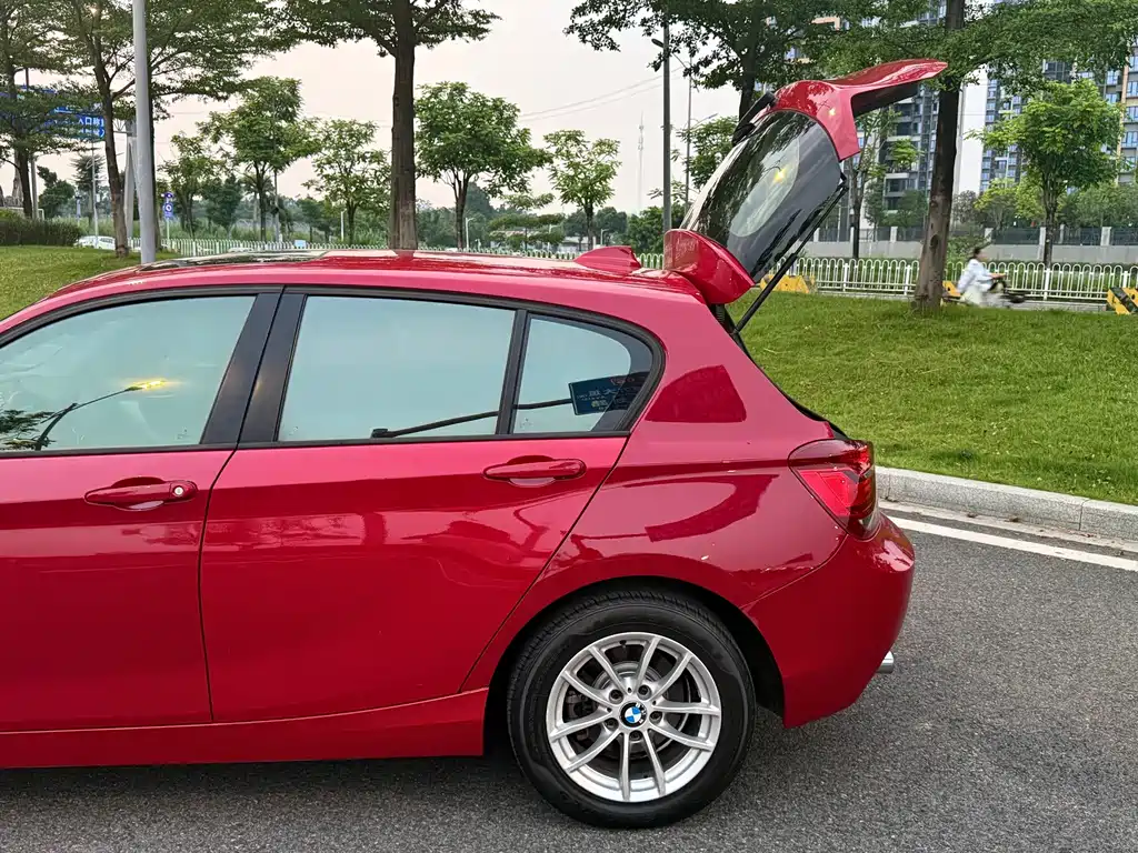 BMW 1 Series (Import) — миниатюра 3