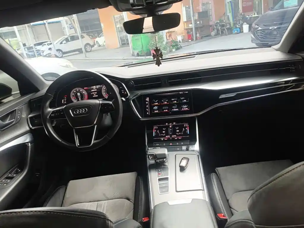 Audi A6L — миниатюра 10