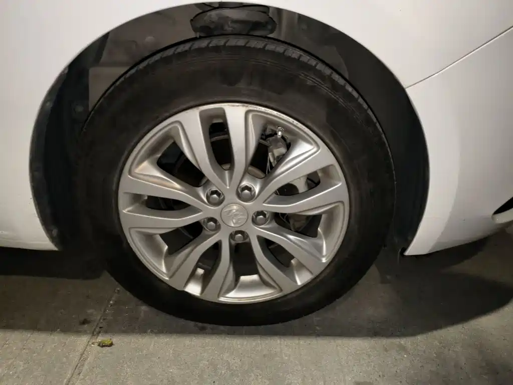 Buick Excelle — миниатюра 8