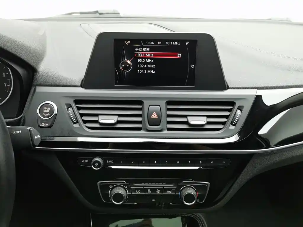 BMW 1 Series — миниатюра 12