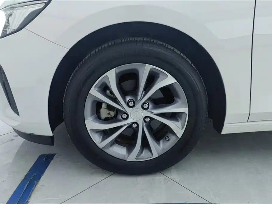 Buick Verano 2022 Pro 533T