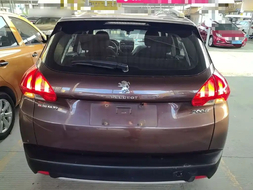 Peugeot 2008 — миниатюра 6