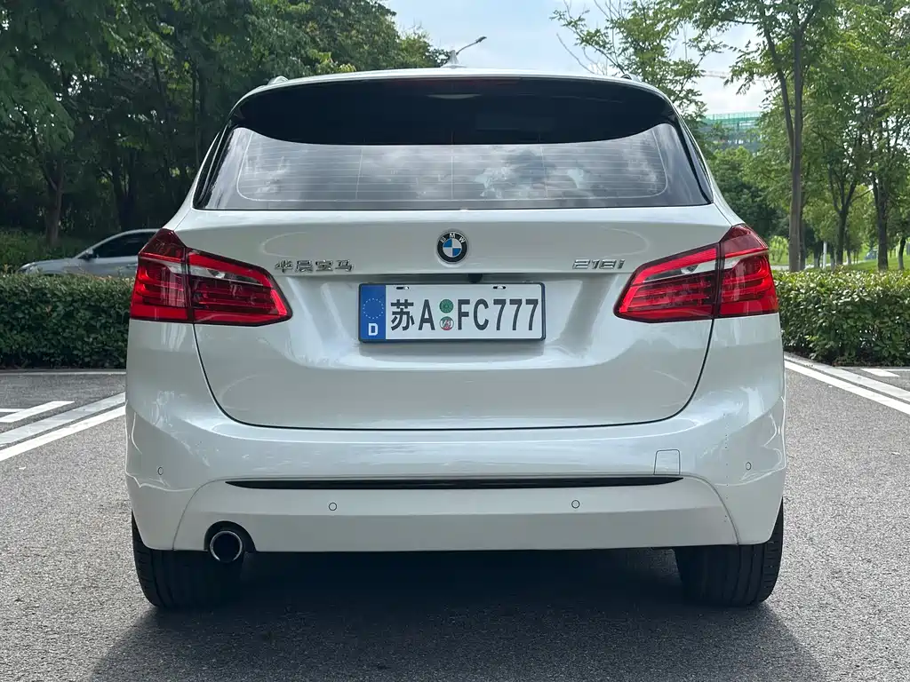 BMW 2 Series Active Tourer — миниатюра 17