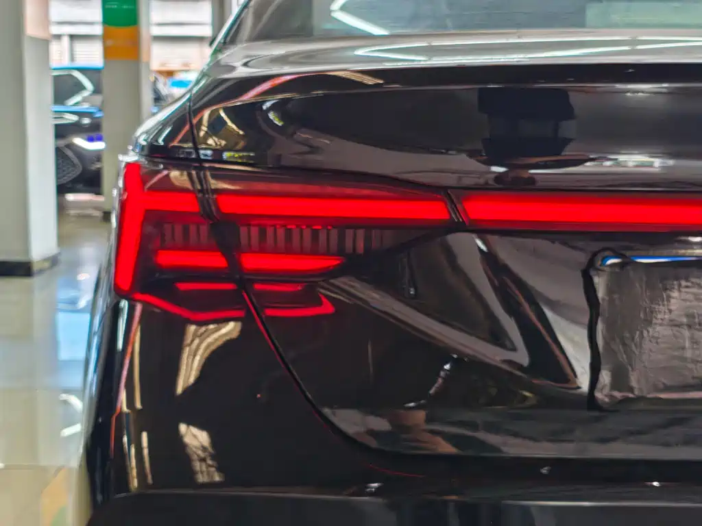 Toyota Avalon — миниатюра 9