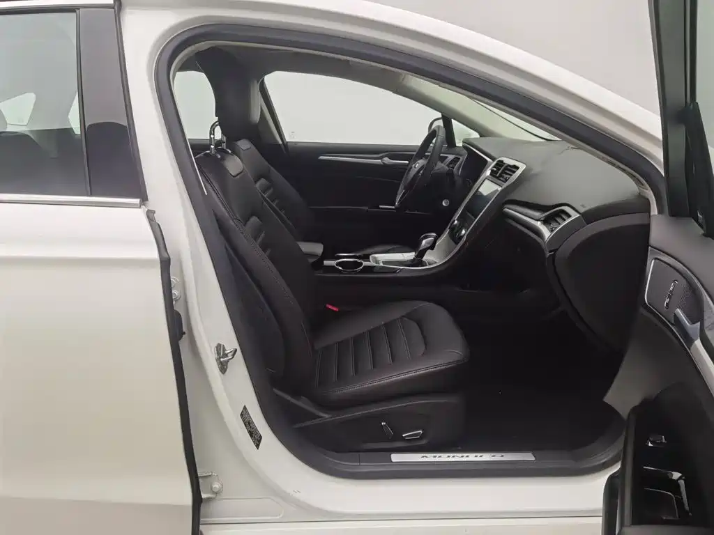 Ford Mondeo — миниатюра 23