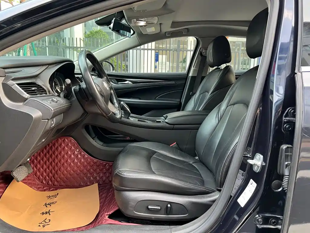 Buick LaCrosse — миниатюра 3
