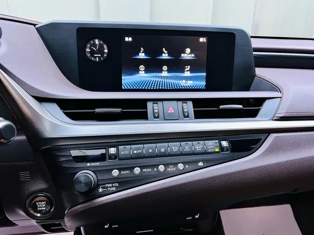 Lexus ES — миниатюра 15