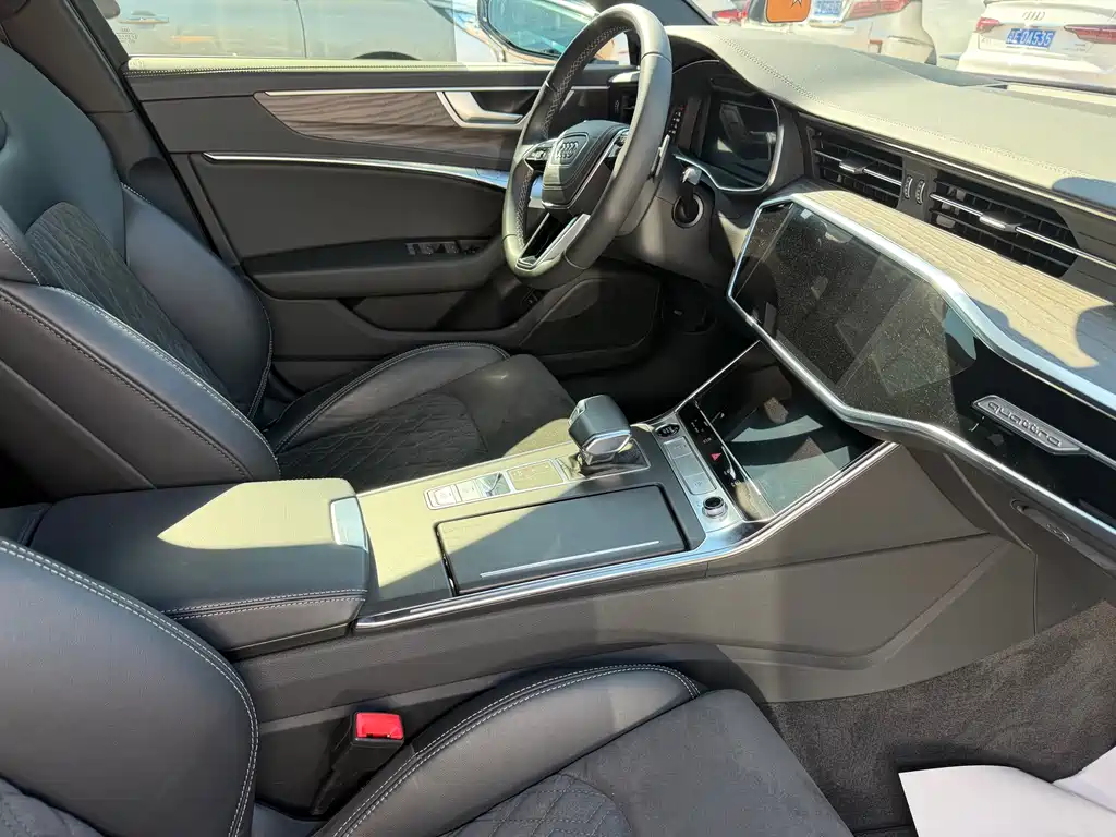 Audi A6L 2023 45 TFSI quattro