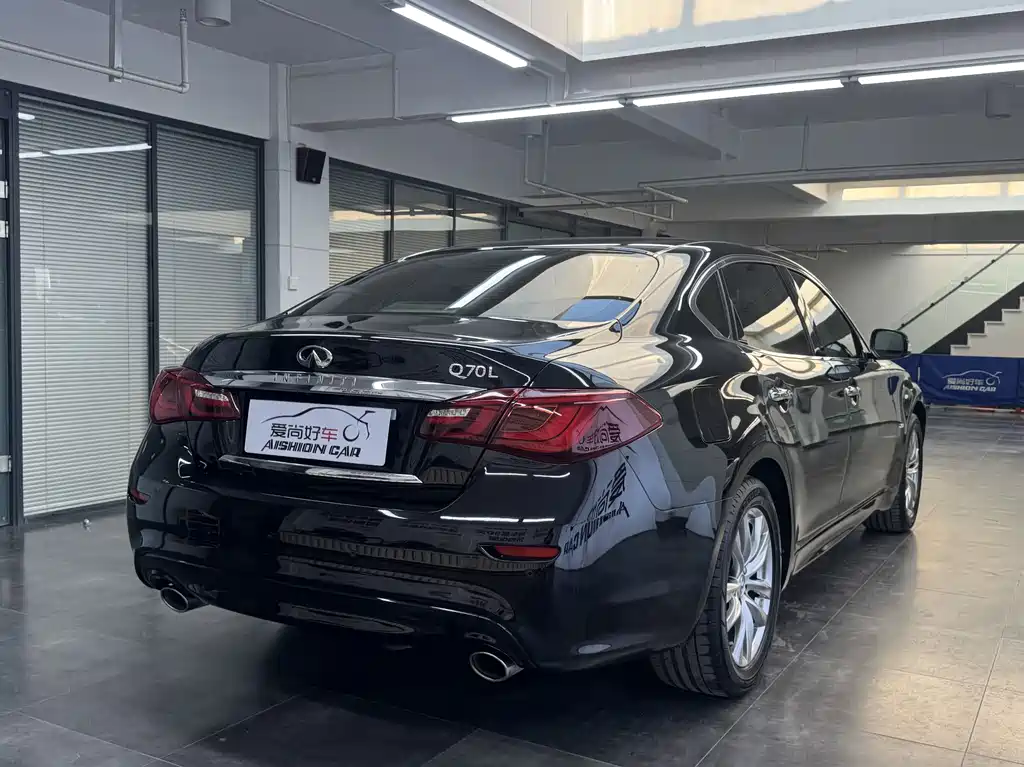 Infiniti Q70 2019 Q70L 2.0T Elite