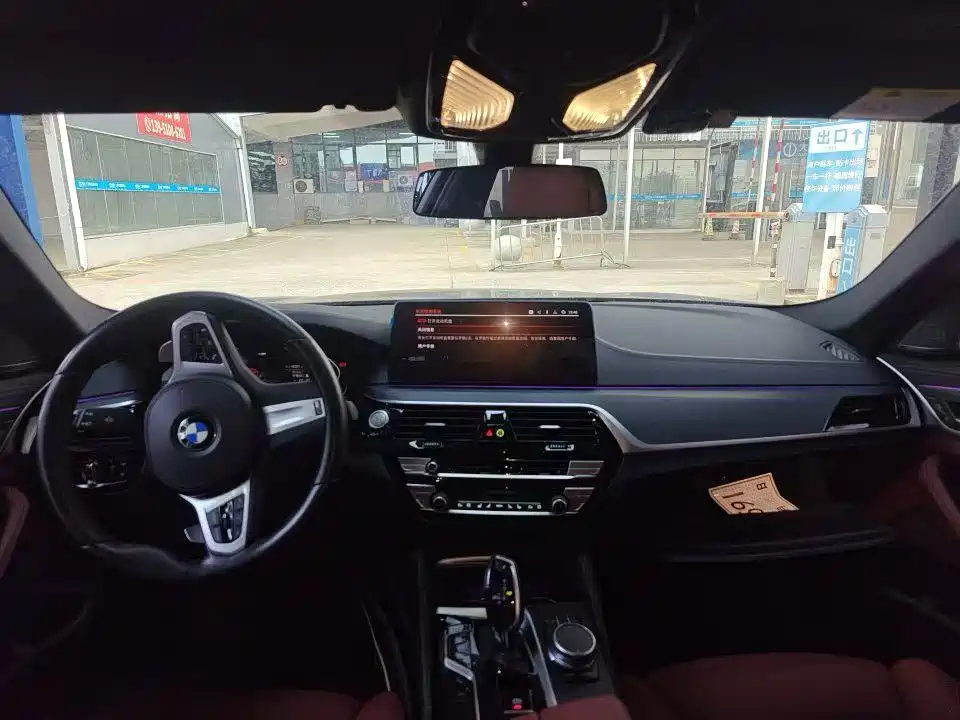 BMW 5 Series — миниатюра 5