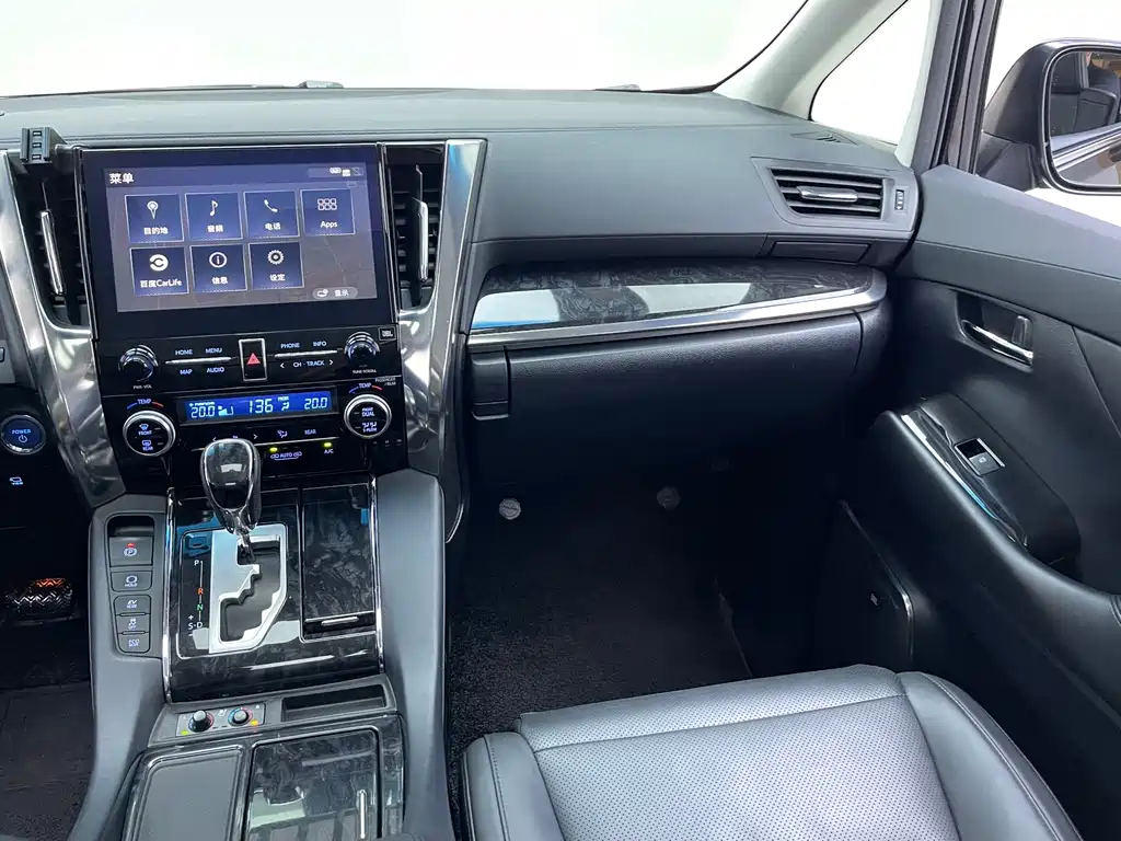 Toyota Vellfire — миниатюра 5