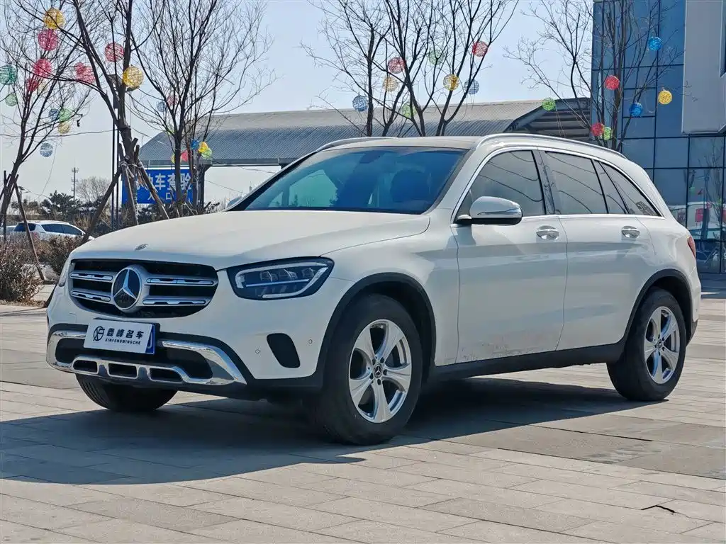 MERCEDES-BENZ GLC