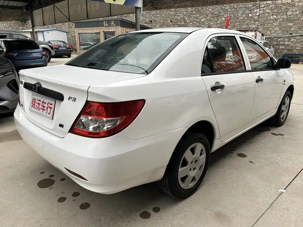 BYD F3
