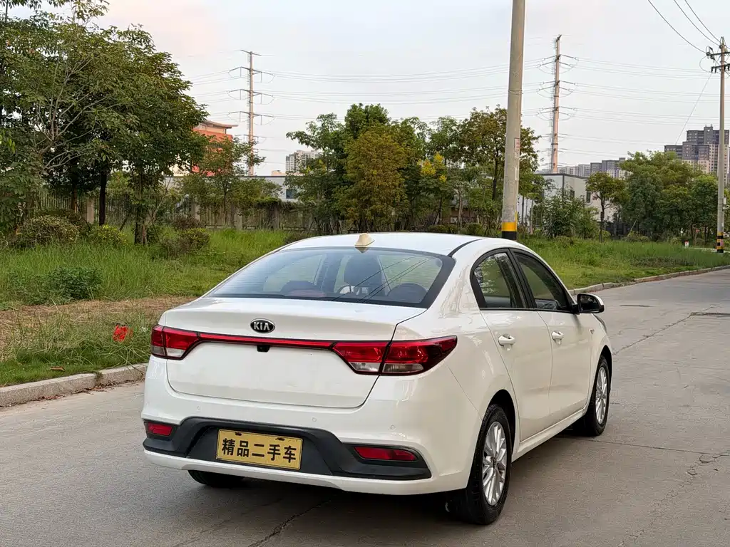 Kia K2 — миниатюра 7