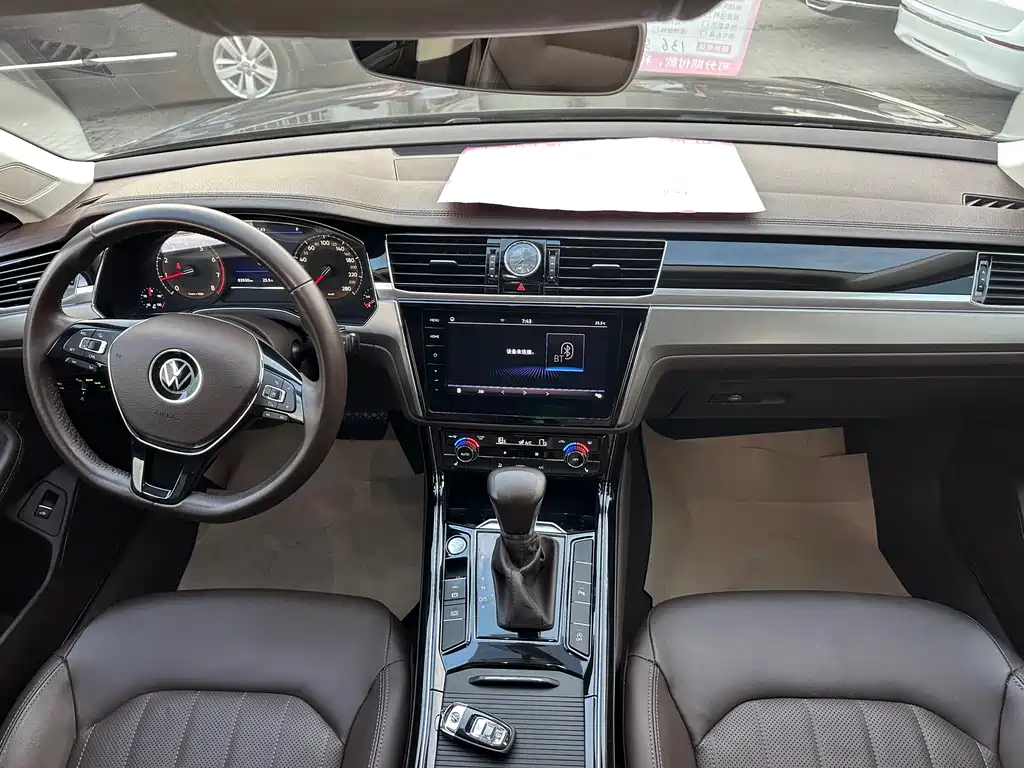 Volkswagen Phideon — миниатюра 13