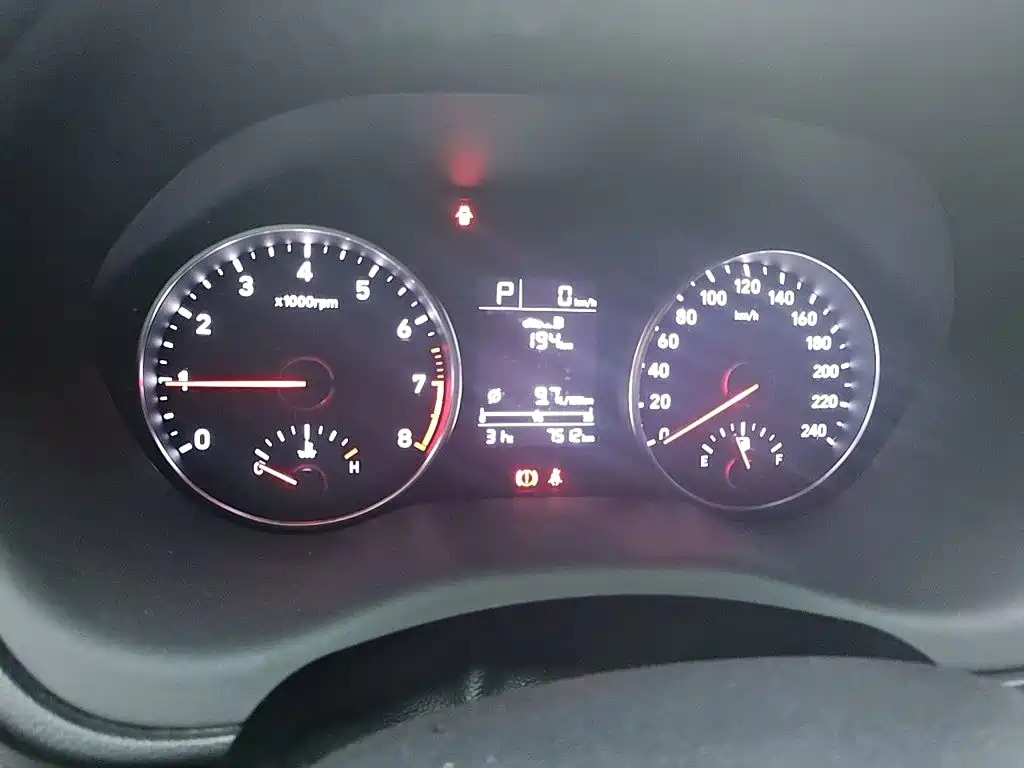 Hyundai Elantra — миниатюра 7