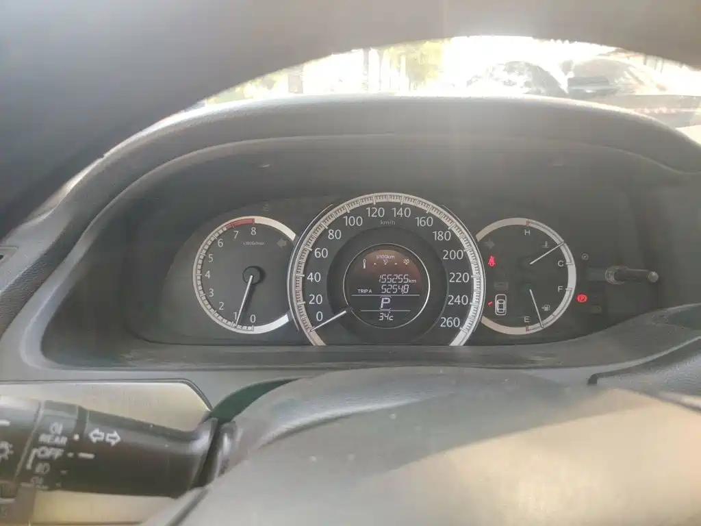 Honda Accord — миниатюра 8