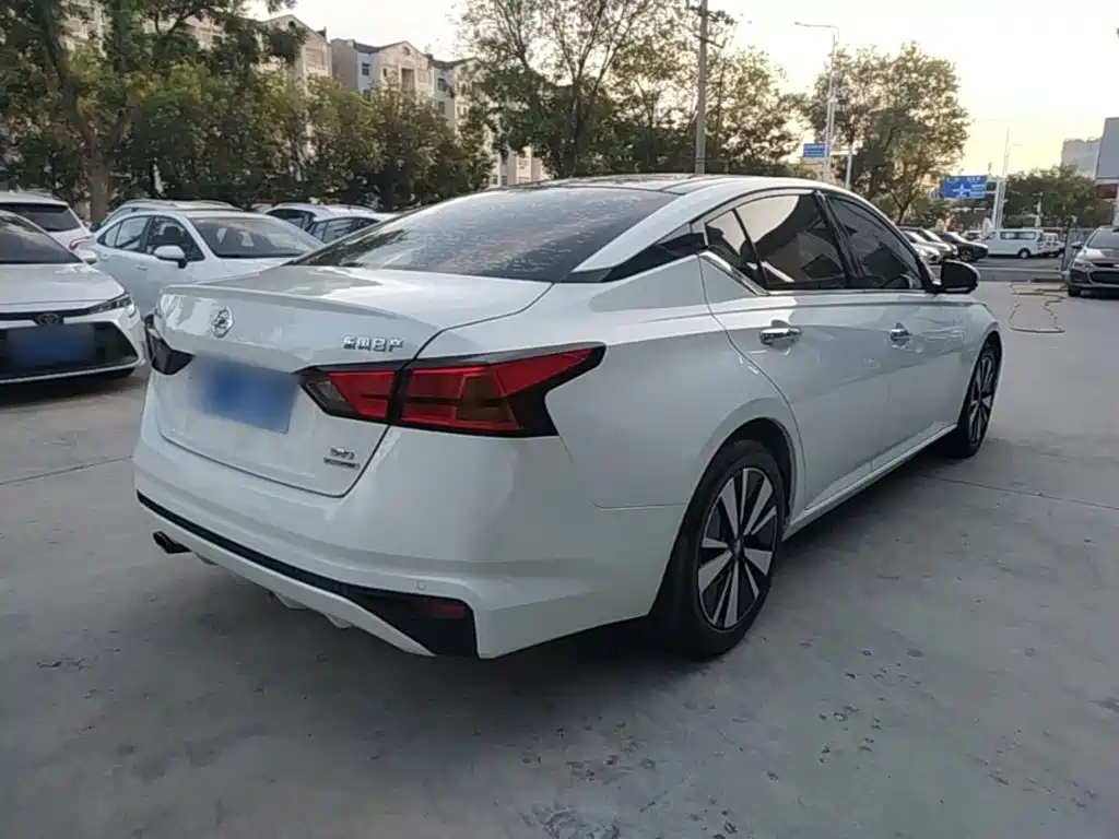 Nissan Teana — миниатюра 7
