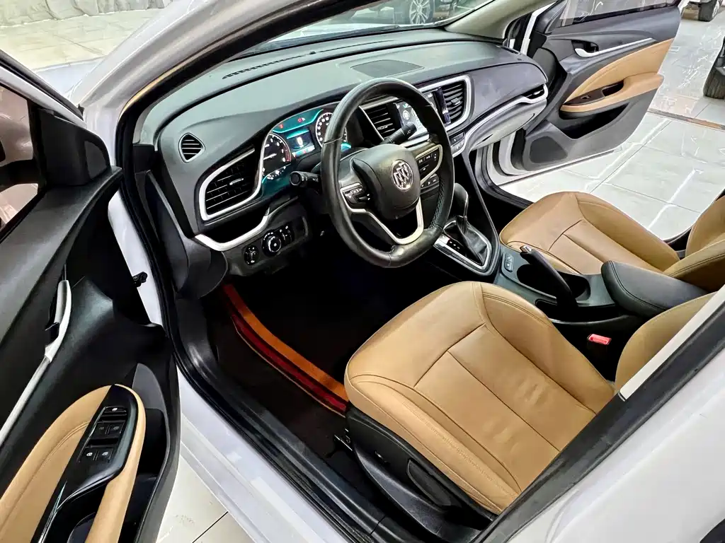 Buick Excelle — миниатюра 10