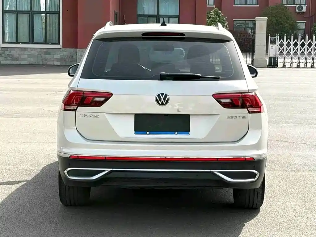 Volkswagen Tiguan L — миниатюра 8