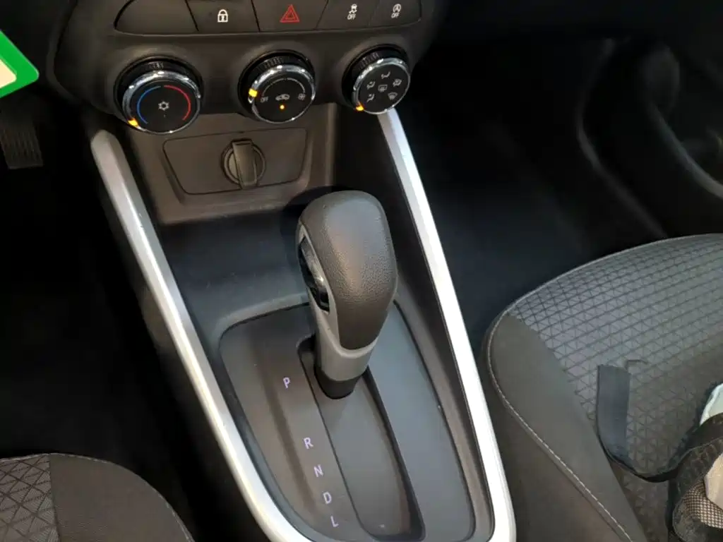 Chevrolet Cavalier — миниатюра 14