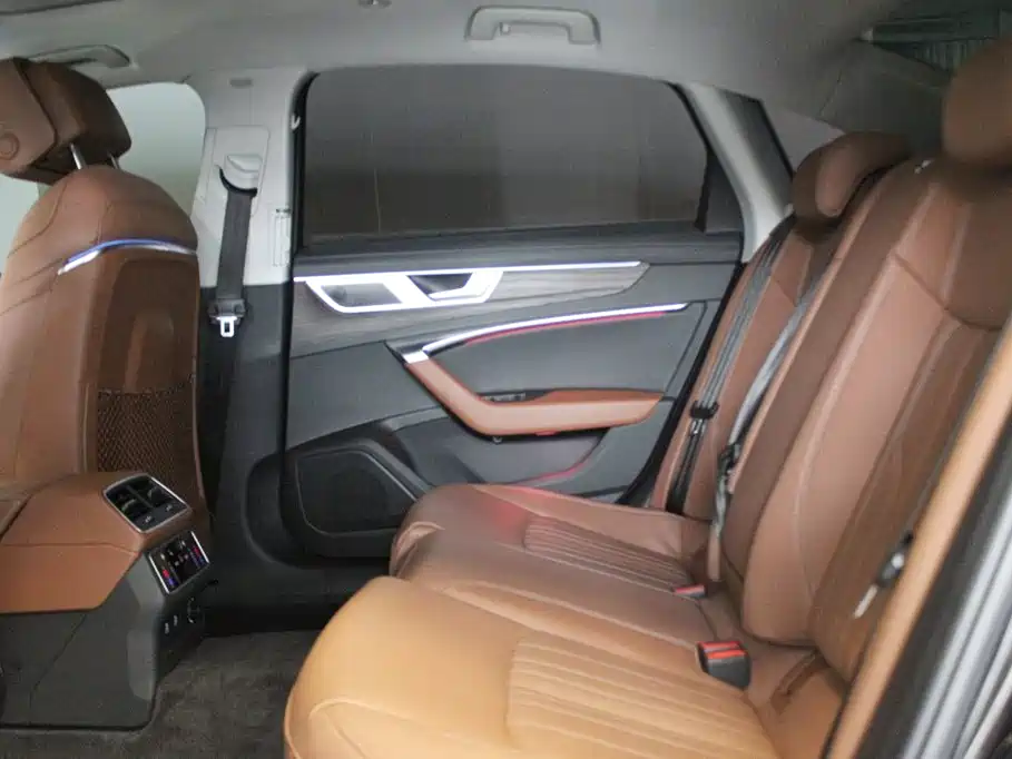 Audi A6L — миниатюра 9