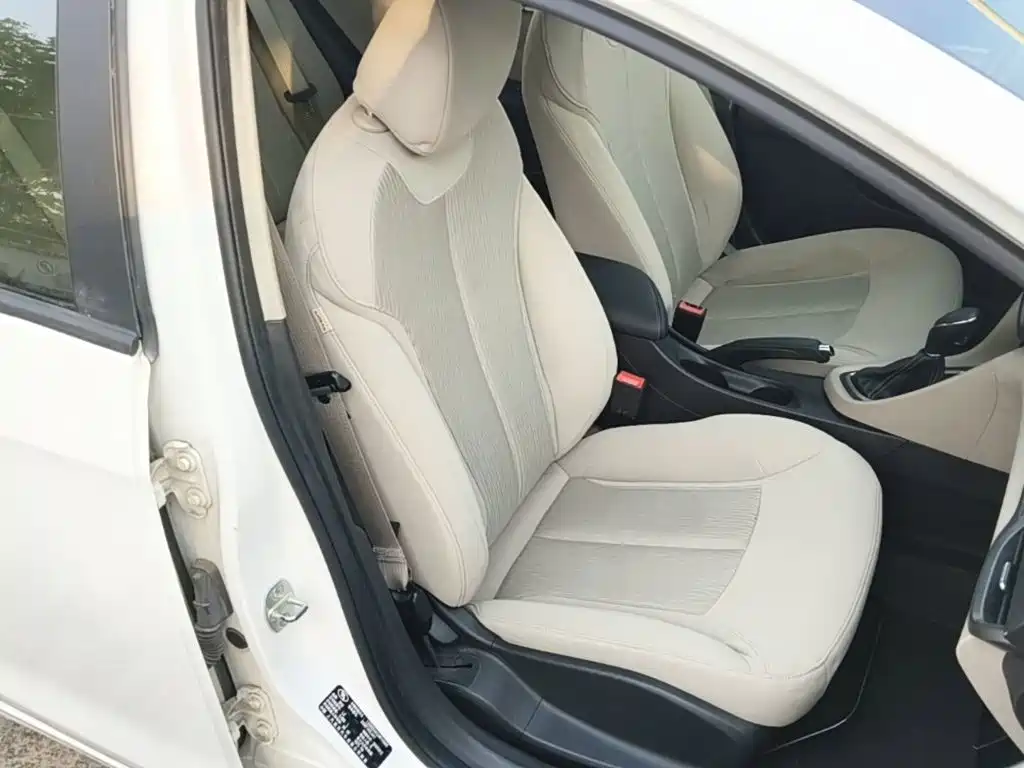 Buick Excelle — миниатюра 25