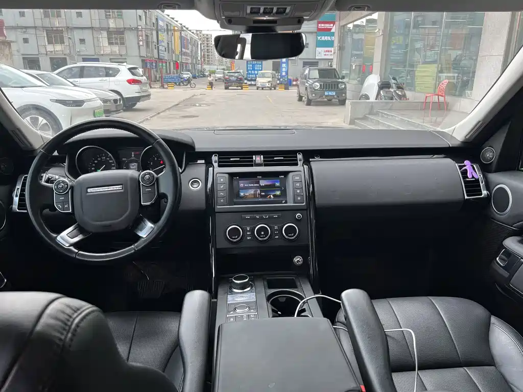 Land Rover Discovery — миниатюра 5