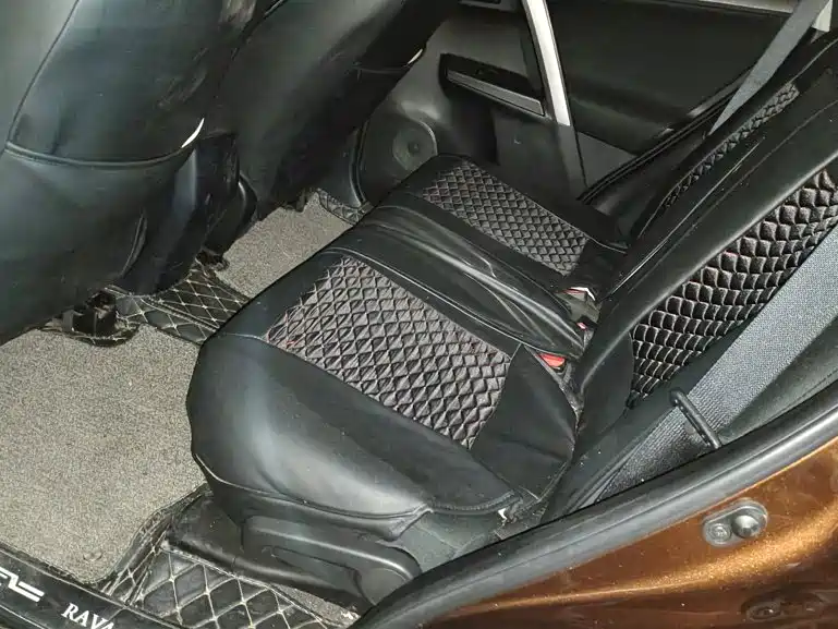 Toyota RAV4 — миниатюра 13