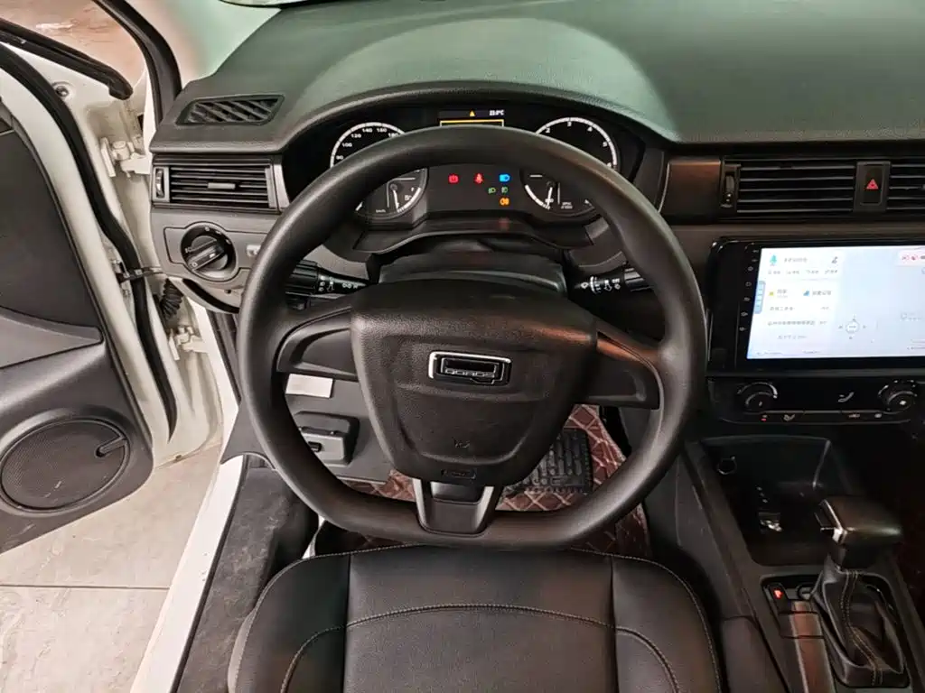 Qoros Qoros 3 — миниатюра 11