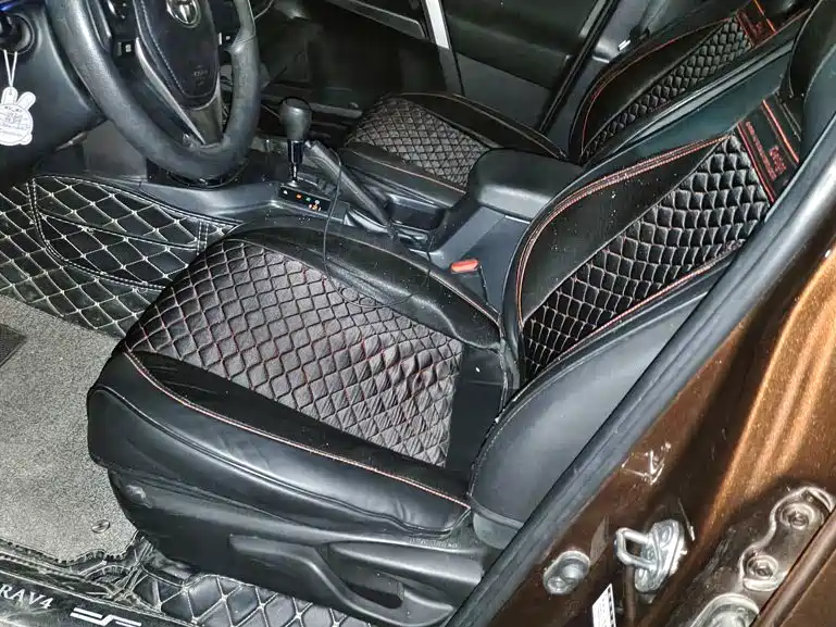 Toyota RAV4 — миниатюра 11